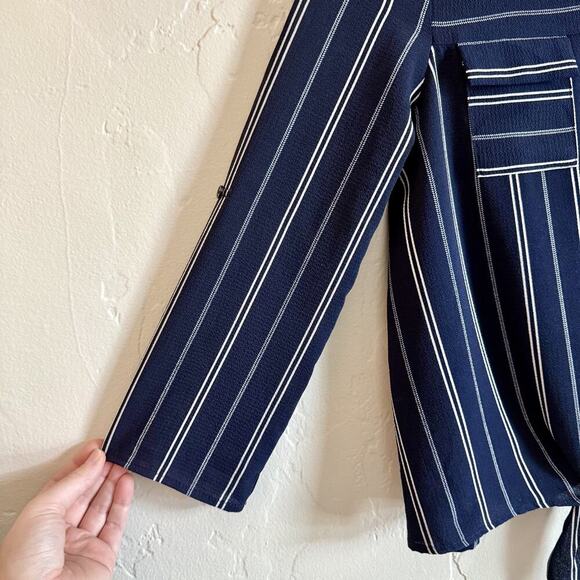 Monteau Los Angeles Size Large Juniors Blouse - Navy Striped Pockets Tie Front - Picture 2 of 9